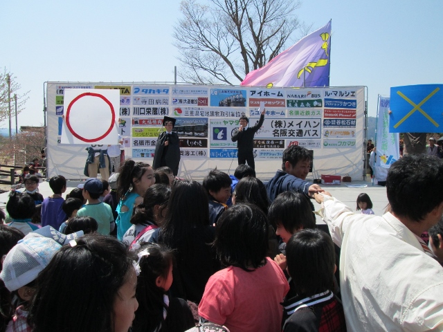 名張桜まつりで 税金クイズ大会 法人会リレーニュース 全国法人会総連合