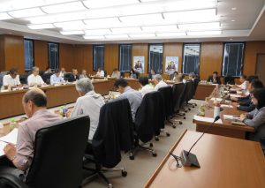 税制委員会